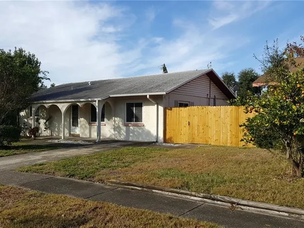 2515 50th St S, Gulfport, FL 33707