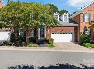 9363 Bonnie Briar Cir, Charlotte, NC 28277