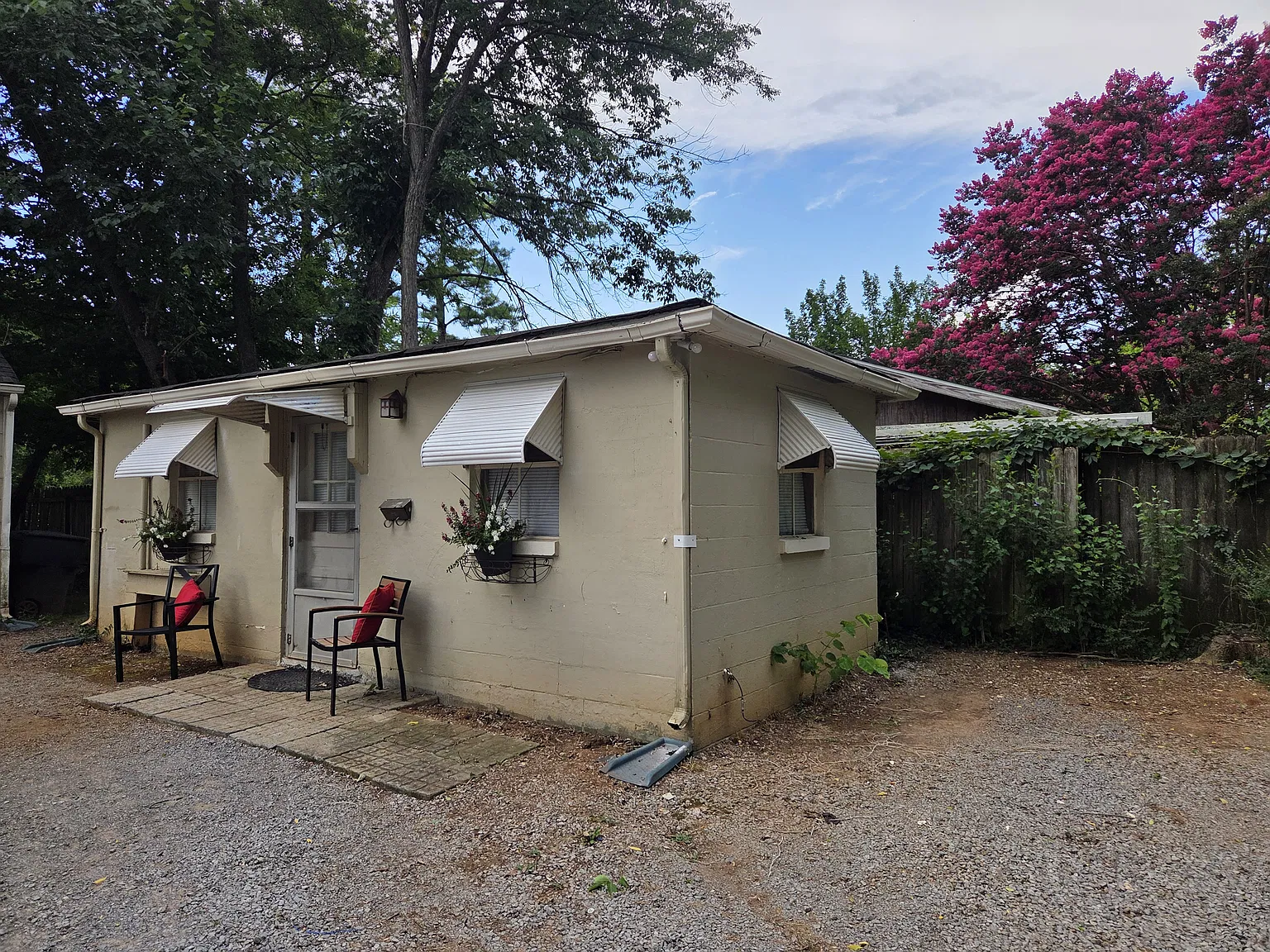607 Crestland Ave — Photo 1