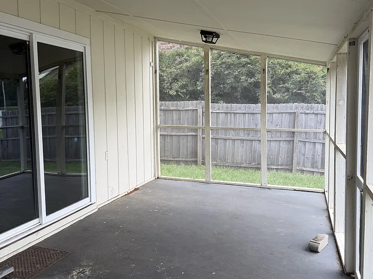 311 Leisure Lake Dr — Photo 15