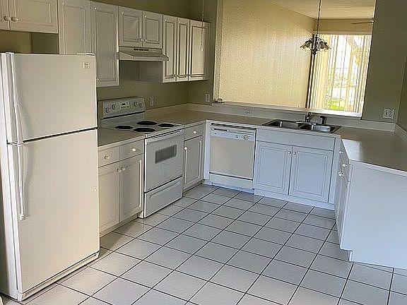 3rd image of 1750 Reuven Cir #1603