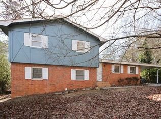 402 Valiant Ln, Riverdale, GA 30274