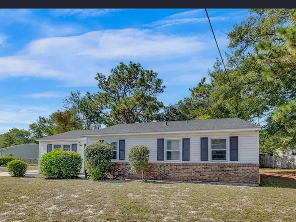 209 Lancaster Rd, Wilmington, NC 28409