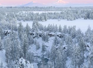 1122 NW Foxwood, Bend, OR 97703