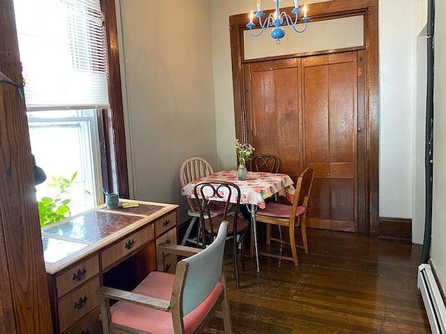 Apt 3 - dining room