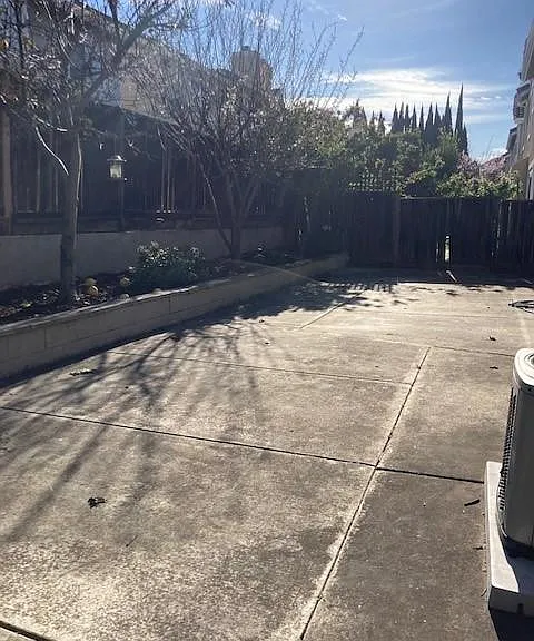 1560 Mission Springs Cir — Photo 20