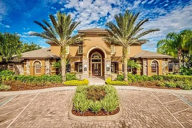 3 bed, 2.5 bath, 1203 sqft, $1,895 — Photo 1