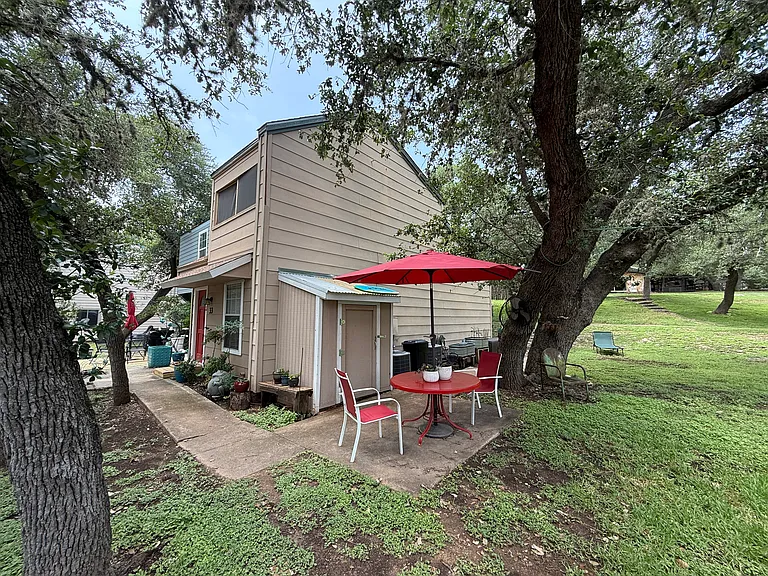 Marina Cir — Photo 13