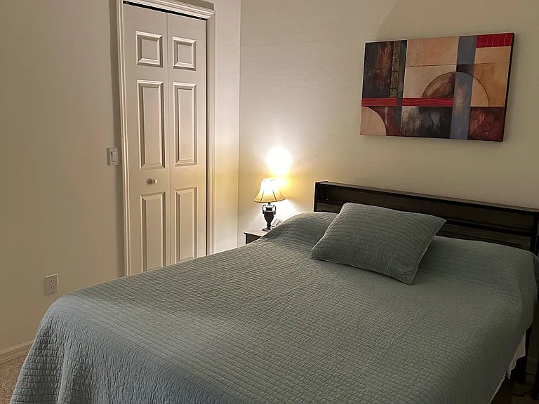 Guest bedroom