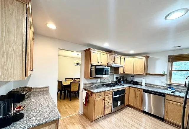 1581 Beckwith Dr — Photo 12