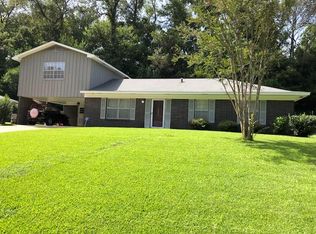 406 Longview St, Vicksburg, MS 39180