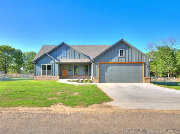 16321 E Oklahoma Pl, Tulsa, OK 74116