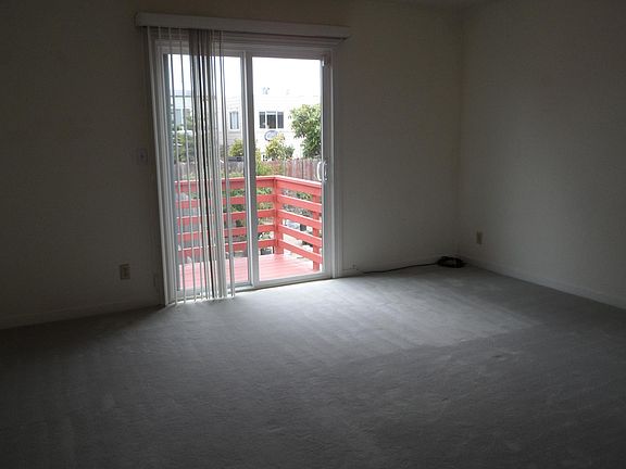 3rd image of 1265 22nd Ave