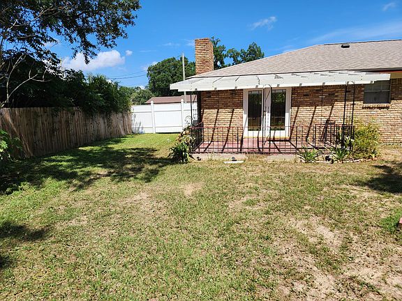 2nd image of 6191 Ringgold Cir