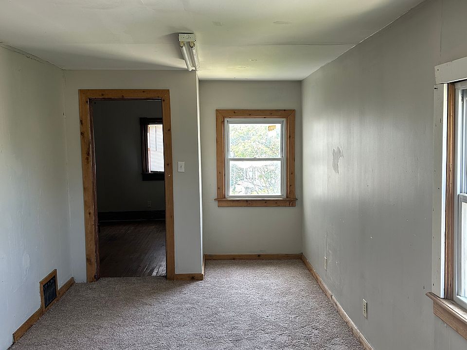1st image of 628 Orville Ave #3