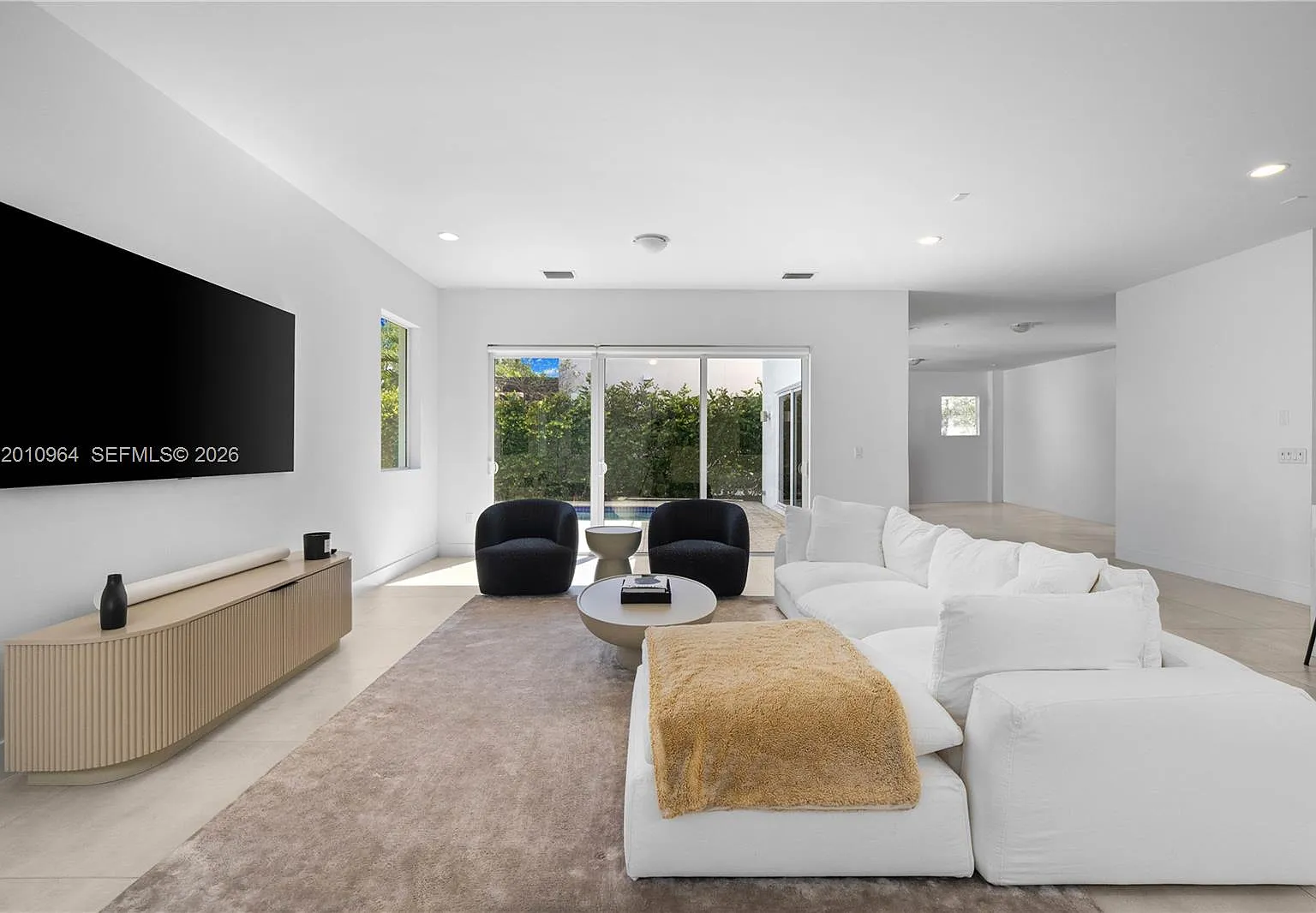 Doral Commons Residential — Photo 3