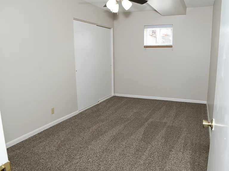4919 Davenport St #3 — Photo 11