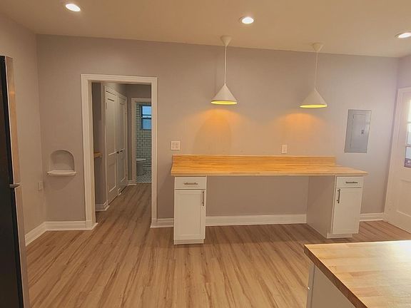 3rd image of 44 Cottage Ave APT 2