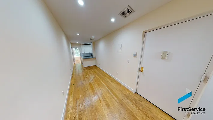 Rented by FirstService Realty (legacy) | media 12