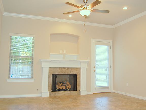 3rd image of 330 E Granada St