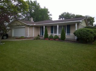14715 Williamsburg Dr, Riverview, MI 48193