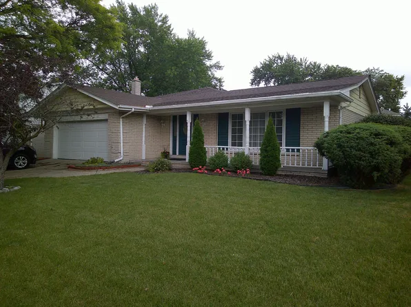 14715 Williamsburg Dr, Riverview, MI 48193