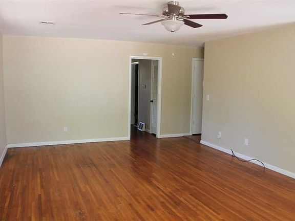2nd image of 3620 Swan Ln