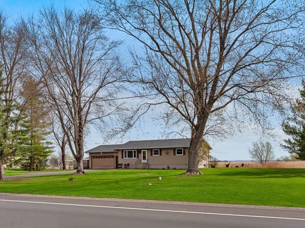 N9543 Lakeshore Dr, Van Dyne, WI 54979