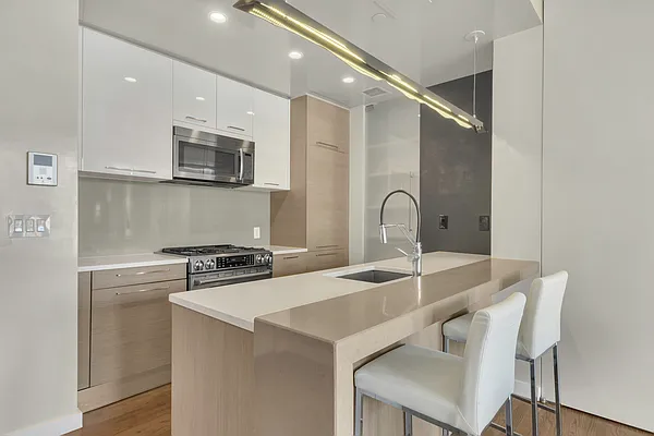 Sold by Compass | media 23