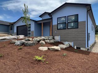 344 Arrowhead Trl, Eagle Point, OR 97524