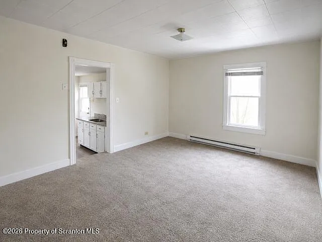 1 bed, 1.0 bath, 650 sqft, $995 — Photo 4