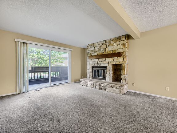 3rd image of 1012 Moorings Dr #1