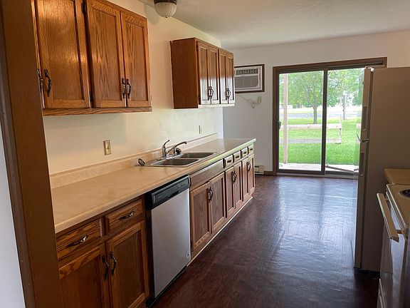 3rd image of 304 Jay Ray Ct #1