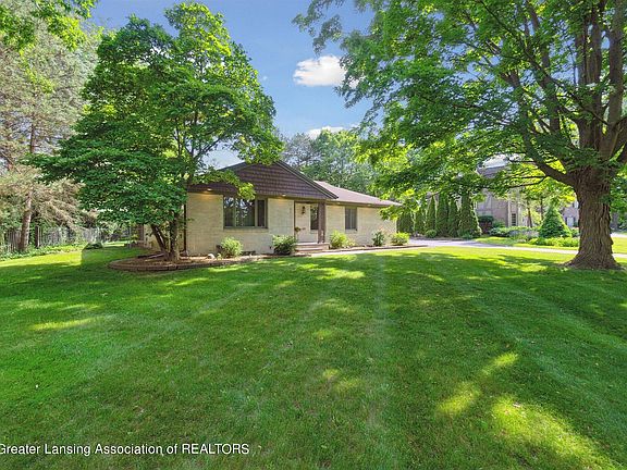 2nd image of 2421 Moores River Dr