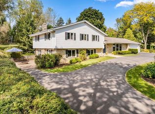 18660 Bonnie Ln, Brookfield, WI 53045