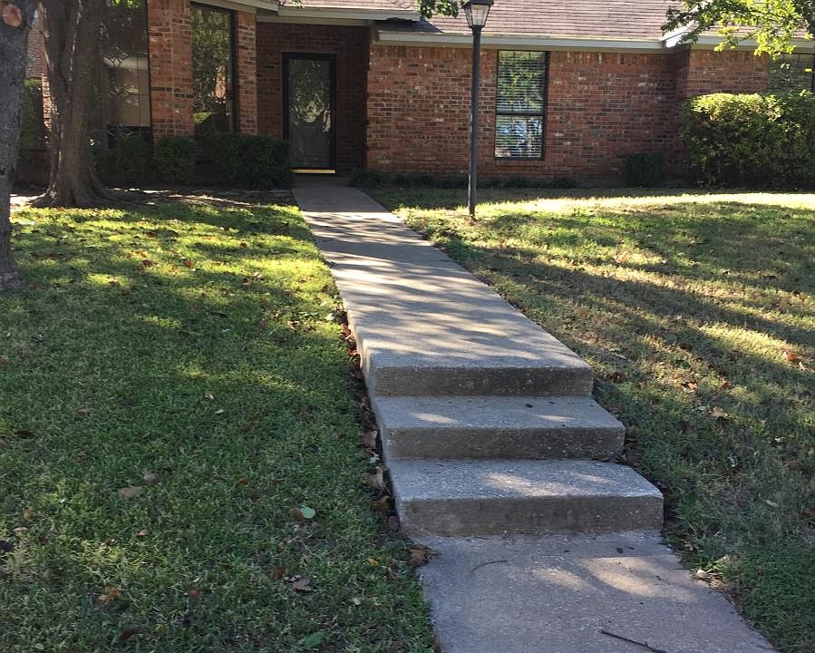 1st image of 2205 N Lake Trl