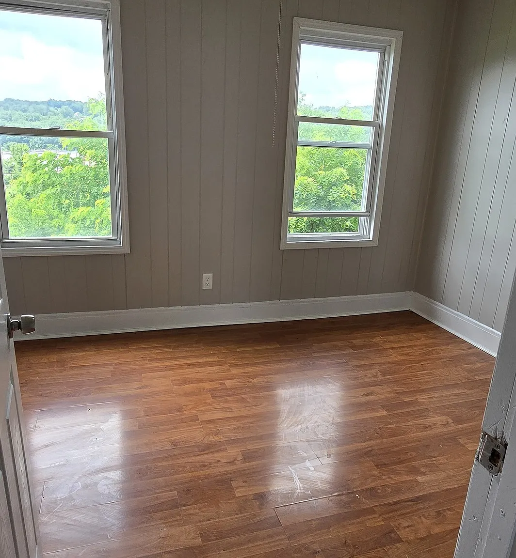 2 bed, 1.0 bath, 912 sqft, $1,650 — Photo 4