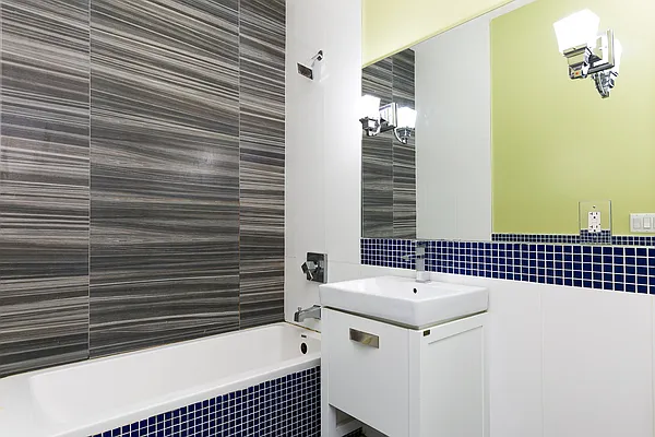 Rented by Nooklyn NYC LLC | media 18