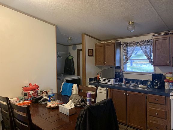 3rd image of 70 Carl Nail Ln