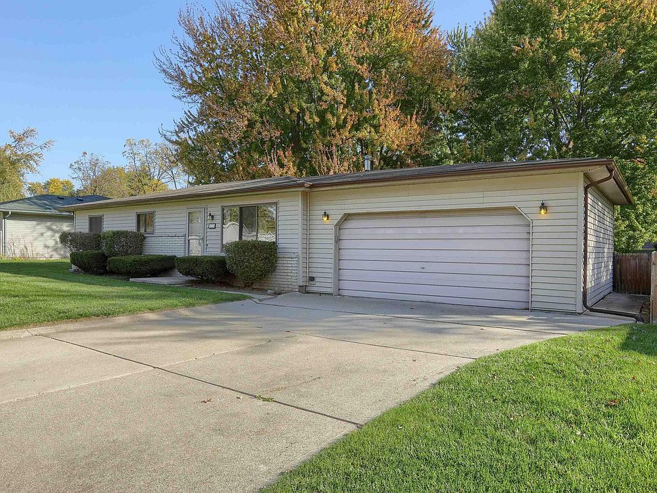 45376 Cumberland St, photo 3