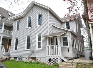1758 N Astor St, Milwaukee, WI 53202