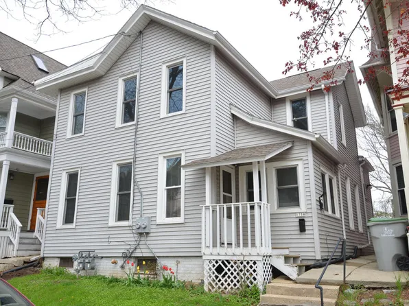 1758 N Astor St, Milwaukee, WI 53202