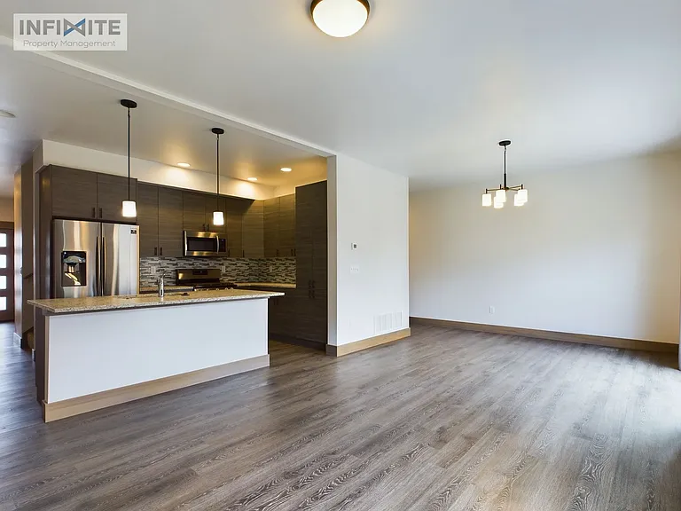 1405 Westwood Cir #C — Photo 14
