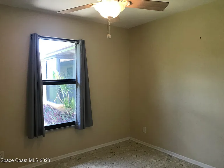 136 Atlantic Dr — Photo 12