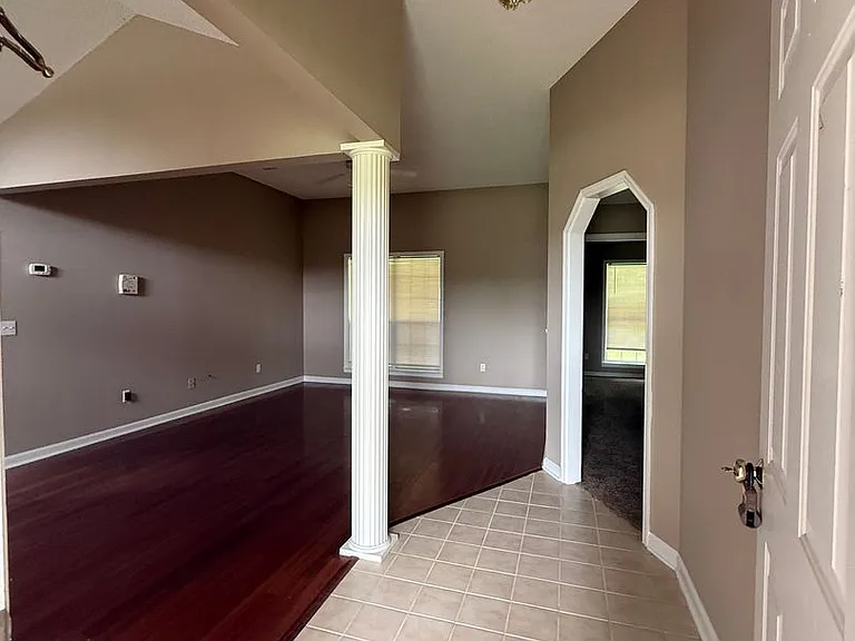 53 Michael Ln — Photo 5