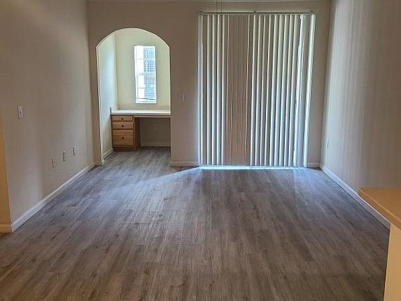 5th image of 10075 N Gate Pkwy #1111