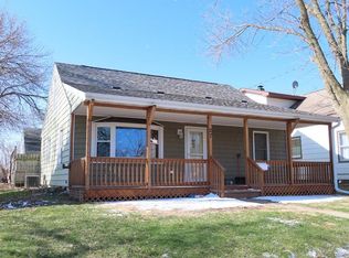27 25th St SW, Mason City, IA 50401