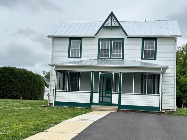 206 2nd St, Shenandoah, VA 22849