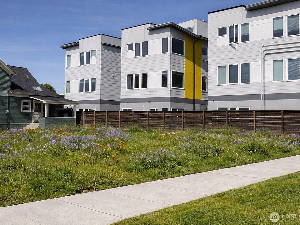 1st image of 829 24th Avenue S #PCL B