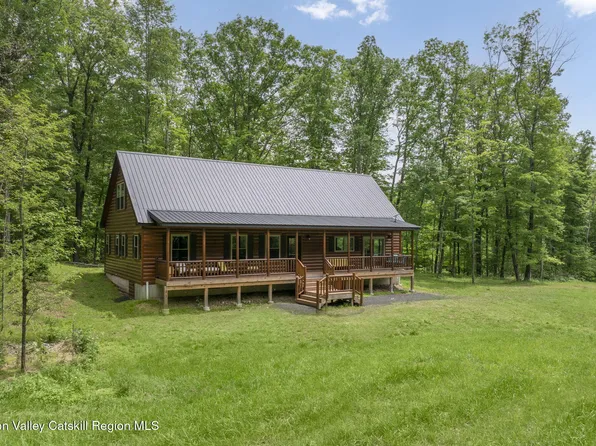 111 Ridgeway, Catskill, NY 12414